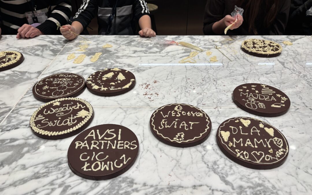 Wycieczka dzieci do fabryki czekolady E. Wedel w Warszawie